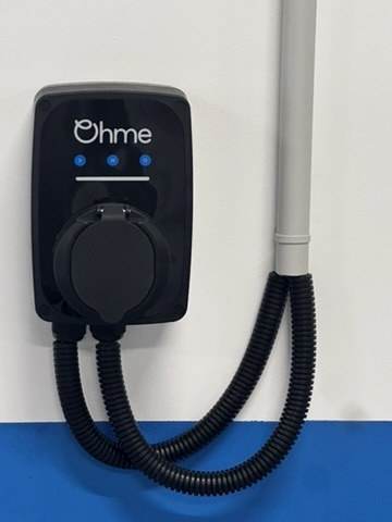 Borne de recharge Ohme installée par Easy Electric
